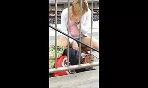 خاکستری با یک مرد سایت سکس زن سیاه و سفید و فانتزی خود را از سیاه و سفید.