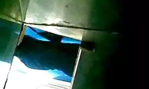 شوهر همسر خود را به مدت دو سال با یک دوست فیلم سوپر زن شوهر می کشد.