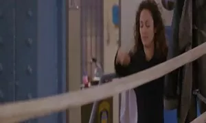 روی میز, شوهر سرخ شده فیلم سکس با زن محجبه عروس روسی.