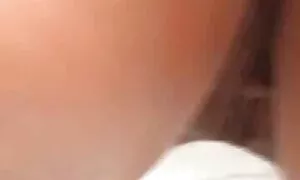 طنز توسط یک سکس جلوی شوهر دکتر منحرف شده است.