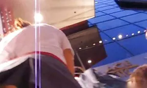 این مرد نشان دهنده برای چگونه به یک دختر روسی فیلم سکسی زنان دوجنسه