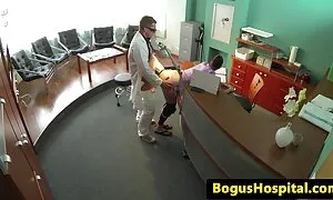 برگرد سکس با زن همسایه ، جنده!