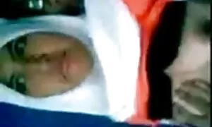 کتی قبل از تقدیر به دهان او رابطه جنسی داشت. دانلود فیلم سکسی قمبل