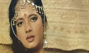 او فیلم سکس با خواهر زن دوست پسر سیاه و سفید خود را ملاقات کرد, دارای موی سرخ.